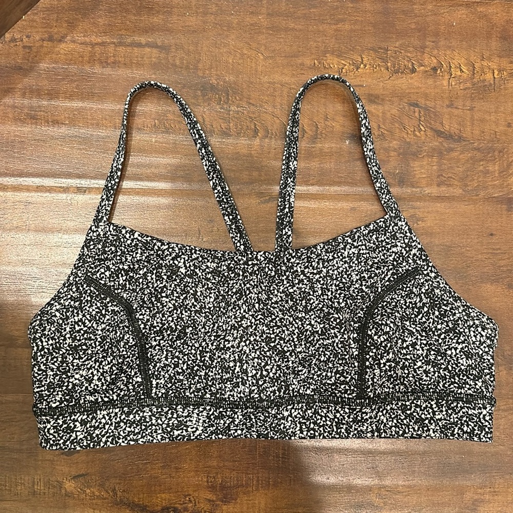 Lululemon sport bra